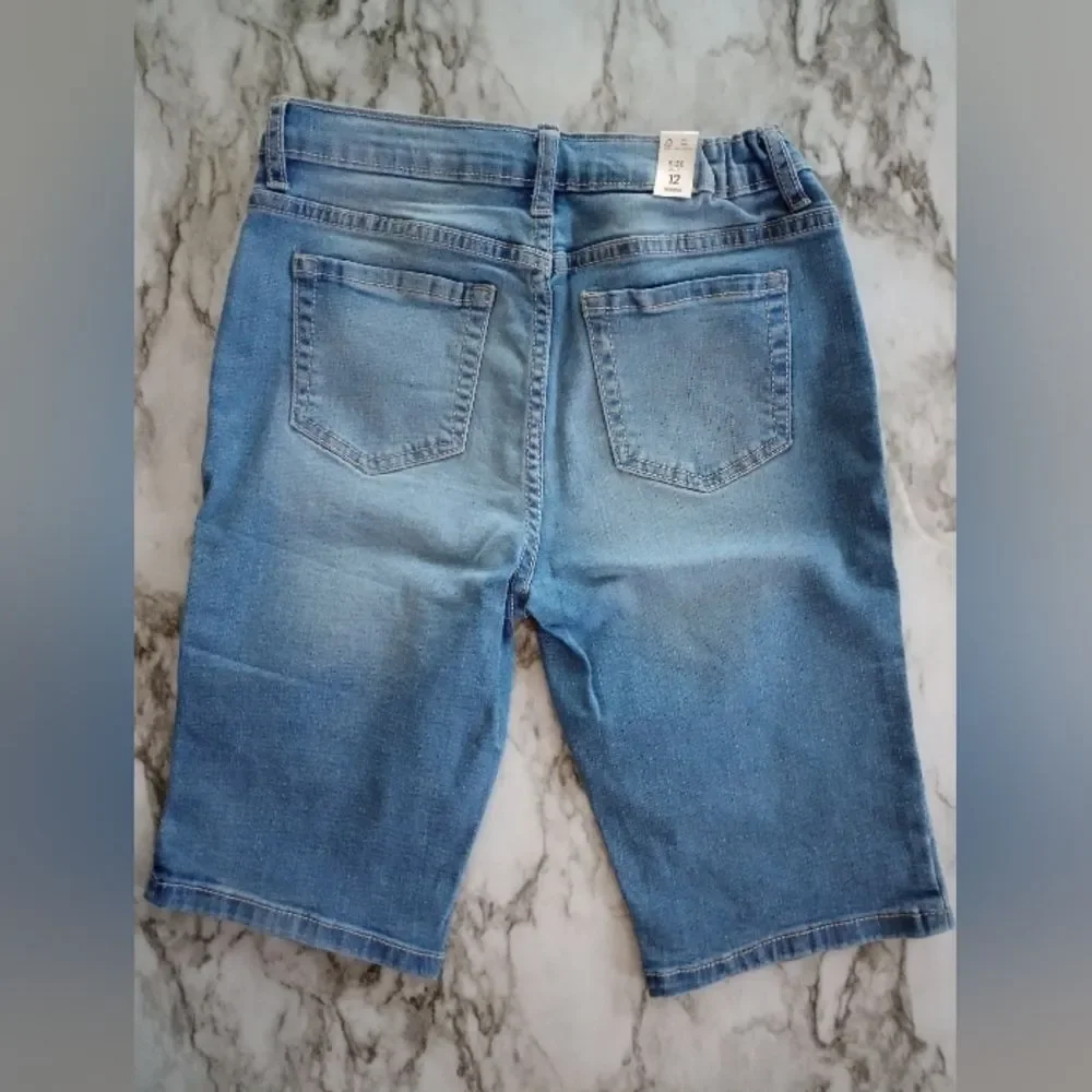 2 Childrens Place Skimmer Shorts Court Size 12